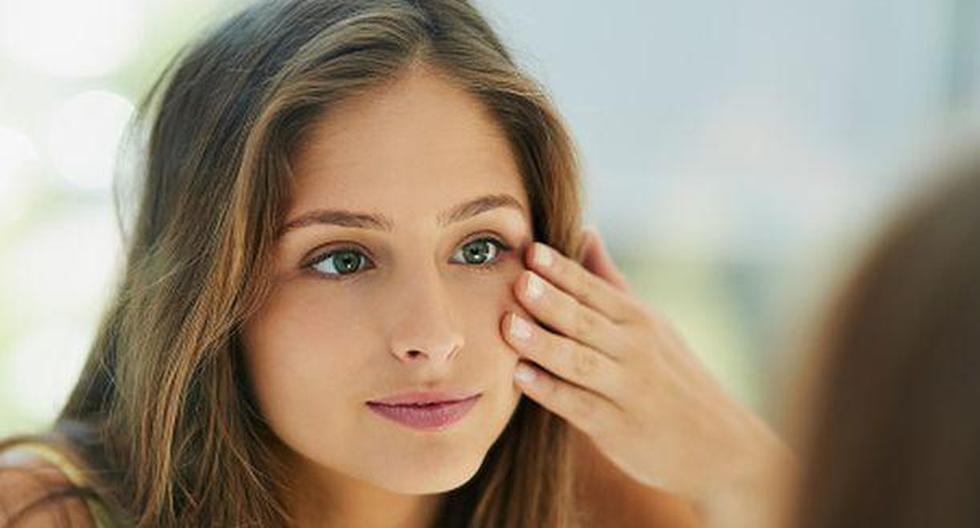 Todas las mujeres queremos lucir un cutis libre de imperfecciones. Por ello, te presentamos 3 mascarillas que te ayudarán a cerrar los poros. (Foto: Getty Images)