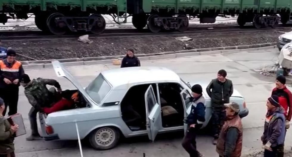 Automóvil es del año de la URSS. (Foto: Captura)