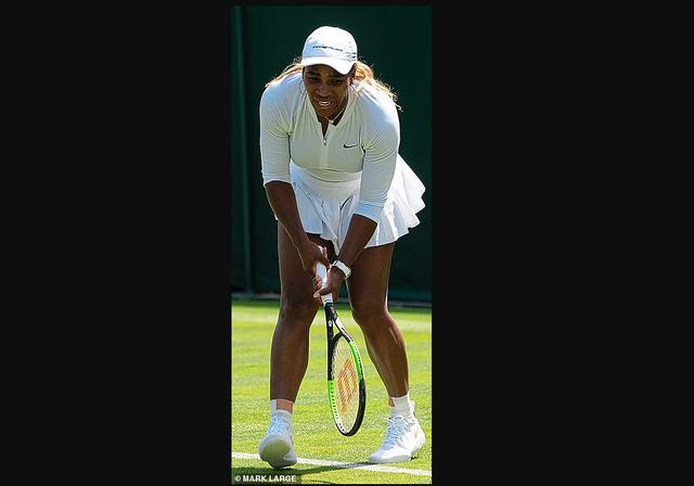 Wimbledon: Serena Williams tuvo que pagar una cuantiosa multa por exabruptos en canchas de entrenamiento. | Foto: Mark Large/Daily Mail