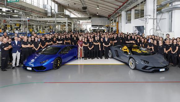 El Lamborghini Aventador no fue el único homenajeado en esta ocasión. El modelo Huracán alcanzó un récord de 11.000 unidades salidas de fábrica. (Foto: Lamborghini).