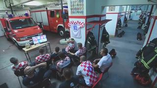 Facebook: bomberos croatas demostraron que su deber es más importante que el Mundial [VIDEO]