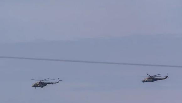 Dos helicópteros bielorrusos invaden espacio aéreo de Polonia, violando su soberanía, el 1 de agosto de 2023. (Foto de Twitter / X @UHN_Plus)