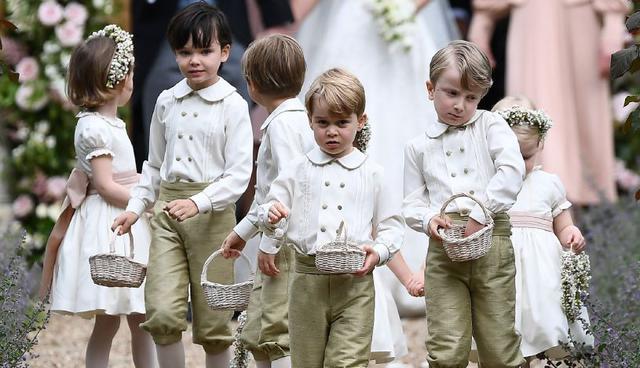 Pippa Middleton tuvo en total tres damas de honor y cuatro pajes. (AFP)