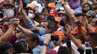 Cientos protestan en Barinas por inhabilitación de candidato venezolano Freddy Superlano