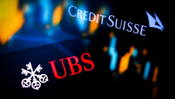 UBS comenzó el lunes perdiendo un 8 %, mientras que Credit Suisse se desplomó un 55,74 %. (Foto referencial)
