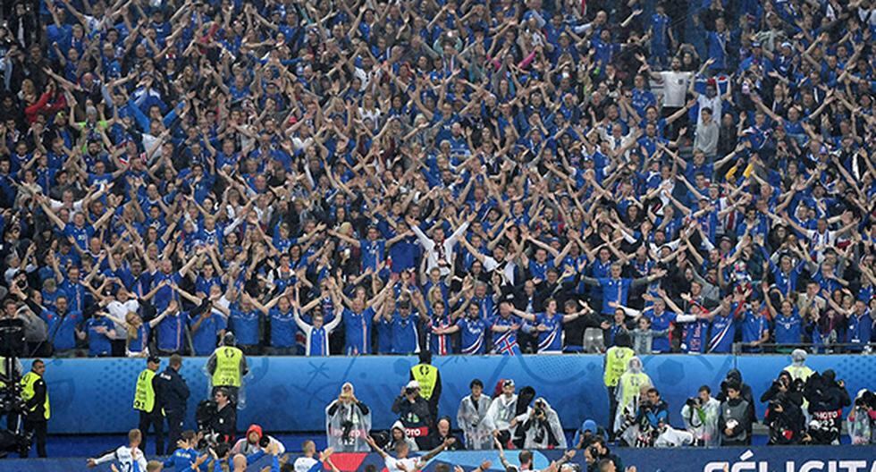 Así fue la espectacular y conmovedora despedida de los hinchas islandeses a sus jugadores. (Foto: EFE)