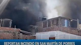 Reportan incendio en un almacén de San Martín de Porres