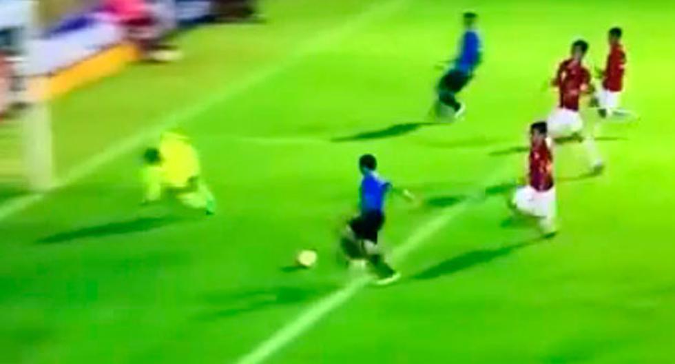 Fue el segundo gol de Rossi en el partido y el de la tranquilidad para Uruguay. (Video: Captura)