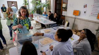 España: Los conservadores del PP se imponen en las elecciones municipales y regionales