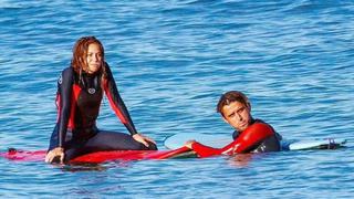 ¿Un nuevo amor? Shakira es captada muy cariñosa con su instructor de surf