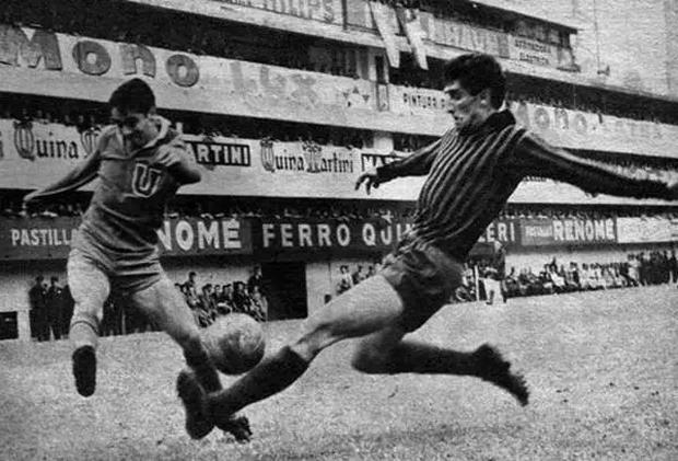 Boca Juniors compitió con la camiseta del AC Milan en la Copa Libertadores 1963 | Foto: Internet