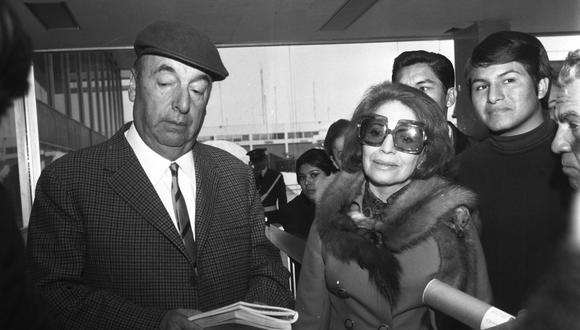 El poeta chileno Pablo Neruda en su visita a Lima para ofrecer un recital en beneficio de las víctimas del terremoto de 1970. (Foto: Archivo Histórico de El Comercio)