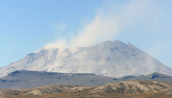 Hoy continúa la evacuación de pueblos cerca del volcán Ubinas