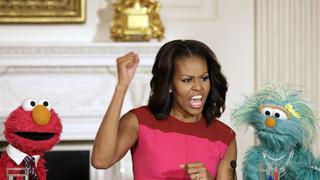 Michelle Obama ficha a personajes de "Plaza Sésamo" para combatir la obesidad