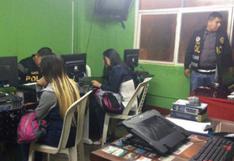 Perú: intervienen a 24 peruanas y 2 ecuatorianas en casa de citas