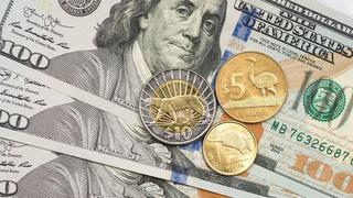 Por qué Uruguay tiene la moneda que más se fortalece frente al dólar en América Latina (y cuáles son los pros y contras)