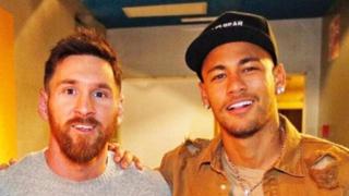 Neymar ya vibra el duelo con Messi en el Barcelona-PSG: “Nos vemos pronto, amigo”