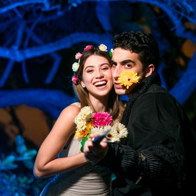 “Al fondo hay Shakespeare”: Jimmy y Alessia de “AFHS” se reúnen en nueva versión de “Romeo y Julieta”