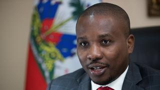 Dos hombres reclaman el puesto de primer ministro de Haití un día después del asesinato del presidente