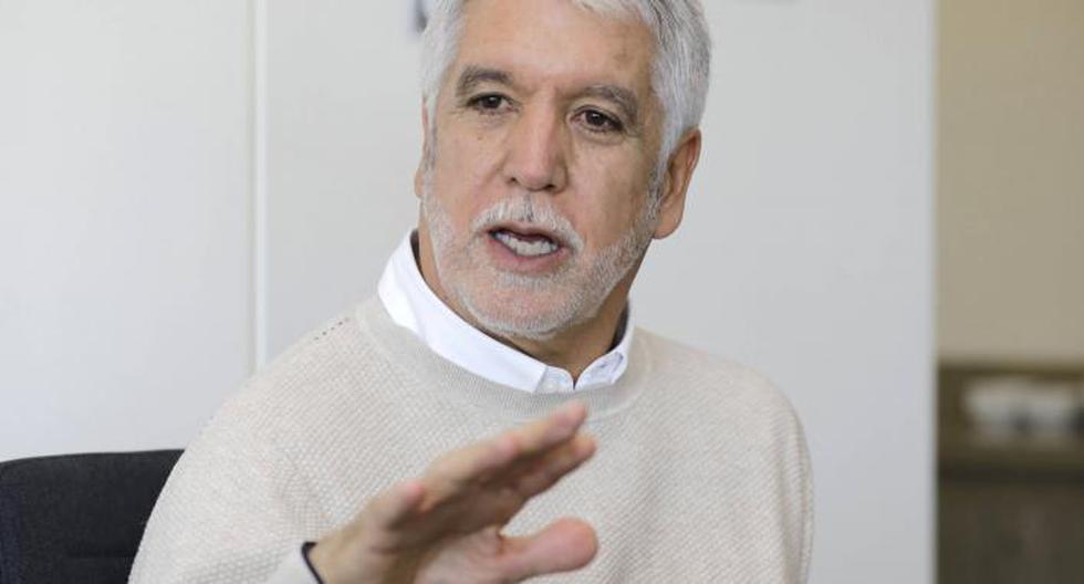Hospitalized by COVID-19 the former mayor of Bogotá and candidate Enrique Peñalosa