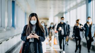 ¿Qué tan lejos (o cerca) estamos de quitar el uso de mascarillas en exteriores como en España o Italia?