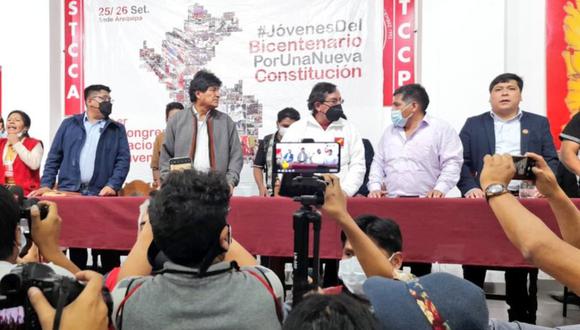 Jaime Quito Sarmiento expuso junto a Evo Morales en el evento de Perú Libre en Arequipa | Foto: @evoespueblo
