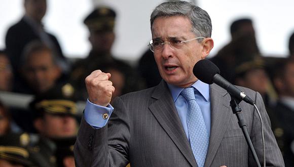 Expresidente colombiano Álvaro Uribe sufrió un accidente en Córdoba luego de caerse de un caballo y se fracturó una costilla. (Foto: AFP)