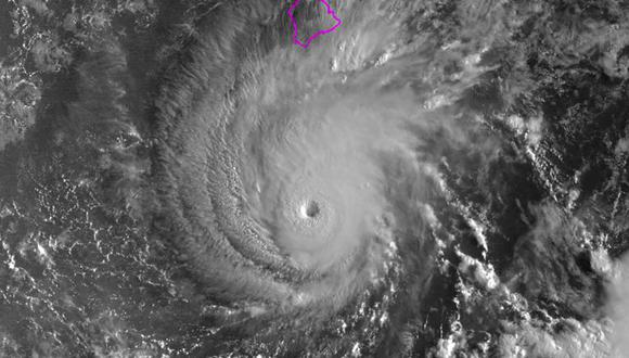 "El huracán Lane no es un huracán de buen comportamiento", advirtió el&nbsp;gobernador de Hawái, David Ige. (Foto: AFP)