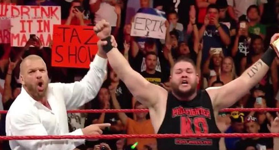 Kevin Owens se convierte en el nuevo campeón universal de WWE | Foto: Captura