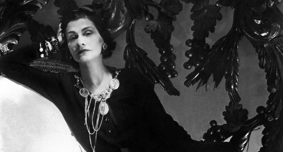 Retrato de la famosa diseñadora de alta costura Coco Chanel, tomada en 1944 en París.