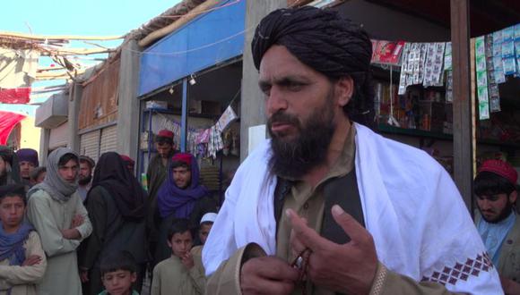 Haji Hekmat, el alcalde en la sombra del Talibán en el distrito Balkh, se unió al grupo en los años 1990.