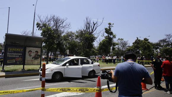 Este lunes, alias ‘la Tota’ fue asesinado en un ataque perpetrado por tres sicarios cuando se trasladaba en un auto blanco junto su familia frente al Centro comercial Plaza San Miguel. (GEC)