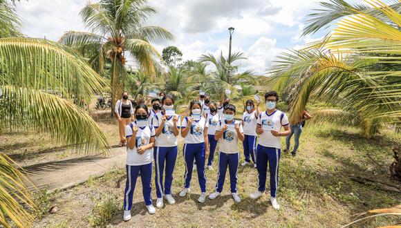 Este miércoles se dio inicio al proceso de vacunación contra el COVID-19 a los adolescentes de 12 a 17 años en la Universidad Nacional de San Martín, en Tarapoto. (Foto: Essalud)
