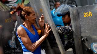 Los pobres se rebelan a Maduro por falta de comida [FOTOS]
