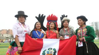 Perú vs. Argentina: futbolistas escolares alientan en sus lenguas originarias