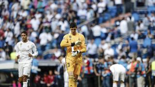 Real Madrid vs. Brujas: Courtois salió al medio tiempo causando sorpresa entre los jugadores | VIDEO