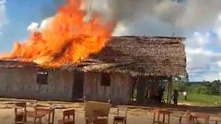Voraz incendio reportado esta mañana destruyó colegio en Loreto | VIDEO