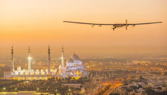 Avión impulsado por energía solar pasó tercer vuelo de prueba