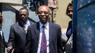 Expresidente haitiano Aristide tiene coronavirus y se tratará en Cuba