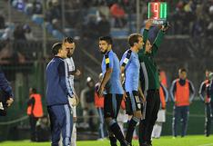Luis Suárez se lesionó de la forma más "inocente": pisando a rival de Argentina