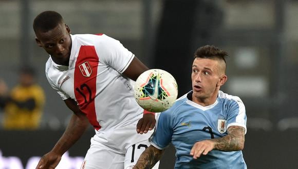 Perú y Uruguay se enfrentarán en marzo por la jornada 17 de las Eliminatorias Qatar 2022. (Foto: AFP).