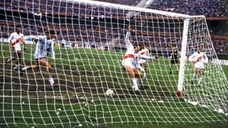 Ricardo Gareca: De anotarnos el gol más doloroso hace 35 años a ser hoy el sinónimo de nuestra alegría