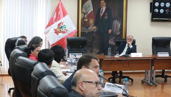 La Comisión de Constitución continúa recibiendo aportes sobre reformas del sistema político. (Foto: Congreso)