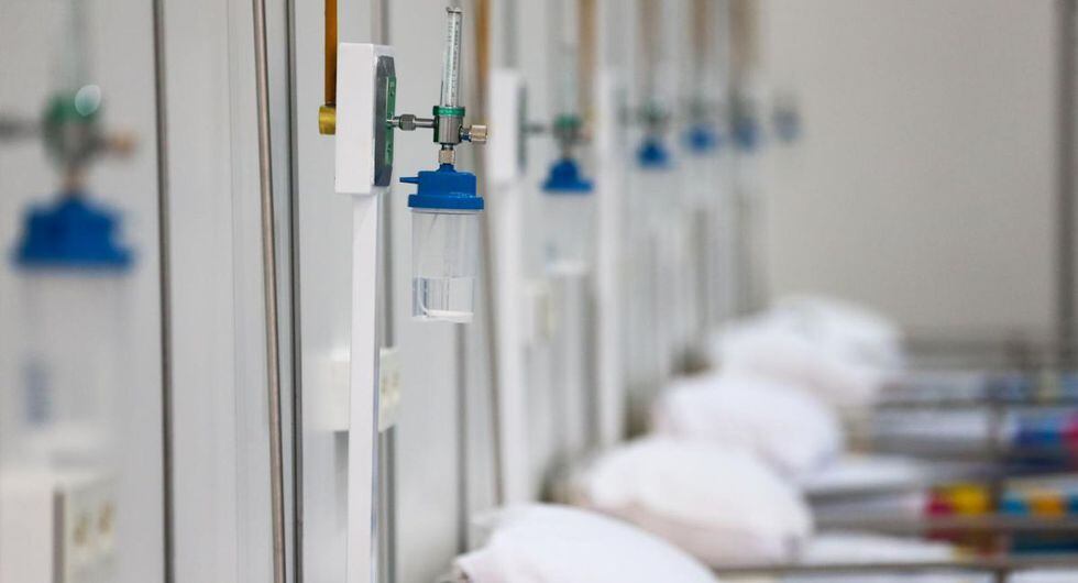 Cada una de las 100 camas del hospital temporal del Hipólito Unanue tiene un punto de oxígeno medicinal. (Hugo Curotto / GEC)