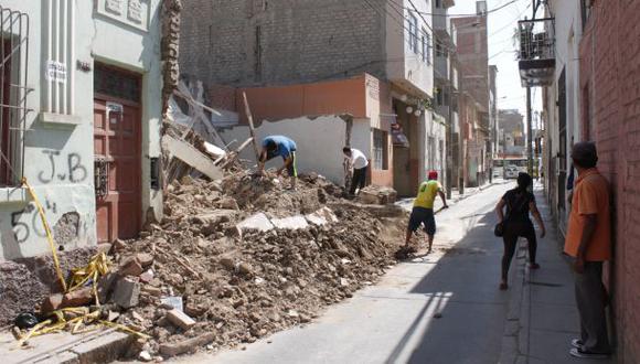 Chiclayo: casona se desplomó y pone en peligro a vecinos