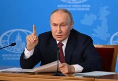 Rusia dice que Ucrania debería “pensar” en retirar sus tropas ya que su posición en el frente empeora