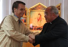 Jair Bolsonaro firma compromiso contra el aborto con la Iglesia Católica