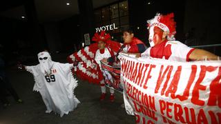 Selección peruana: Hinchas dieron caluroso recibimiento a la Blanquirroja en Porto Alegre