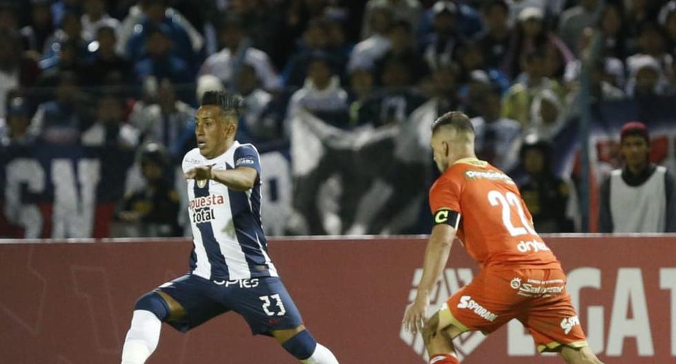 Cueva ingresó en el minuto 70, cuando Alianza ya perdía 2-1 ante Huancayo. (Foto: César Bueno)