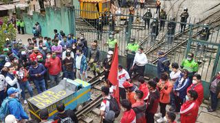 Cusco: turistas quedaron varados por protestas contra servicio ferroviario a Machu Picchu